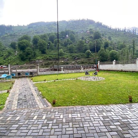 River Garden Hotel And Resort 纳兰恩 外观 照片